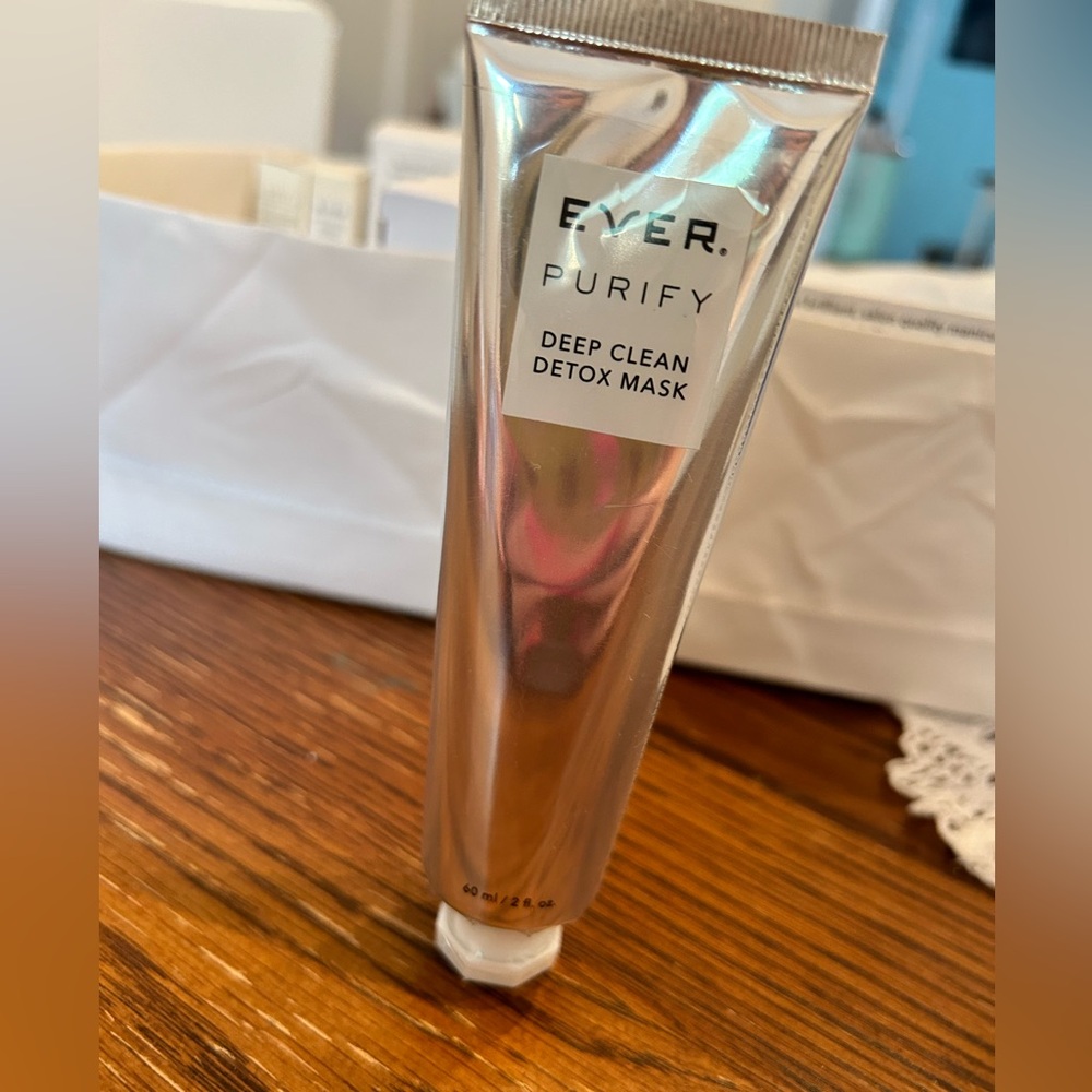 Brand new EVER Skincare purify deep clean detox mask